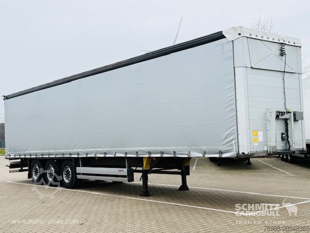 Auflieger mit Pritsche & Plane Schmitz Cargobull Curtainsider Standard Getränke