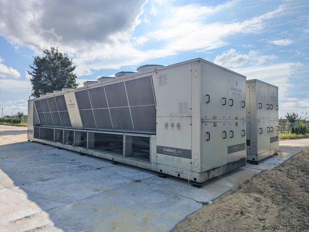 Kältemaschine Used Industrial chiller Emerson FQ4-086 810 kw