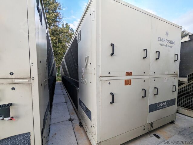 Kältemaschine Used Industrial chiller Emerson FQ4-086 810 kw