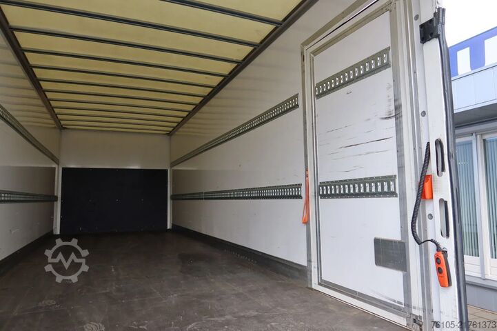 Koffer DAF LF 230 FA Bak+ Dhollandia klep 1500 KG 6 cilind...
