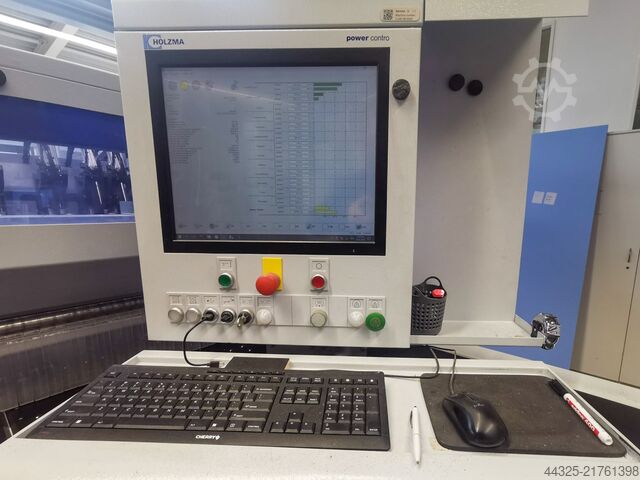 Plattensäge – Beschickung von vorne HOLZMA PROFI HPP/380/43/43/NEW