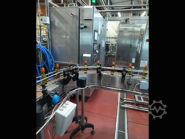 Filling line in PET and glass for still wine up to 6000 bph Eurostar/Conpart 
