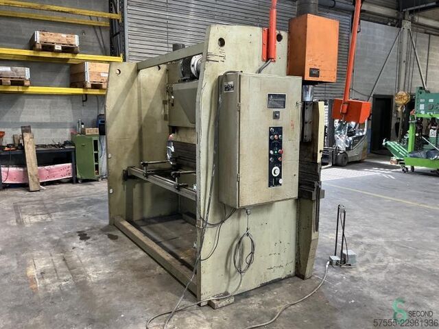 Press brakes  Safan SK 110-3100 1979 Safan SK 110-3100