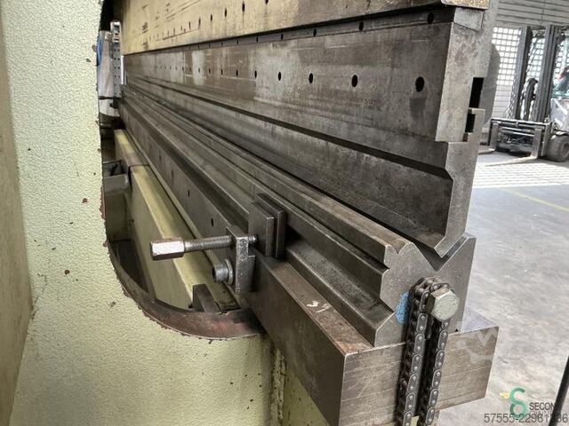 Press brakes  Safan SK 110-3100 1979 Safan SK 110-3100