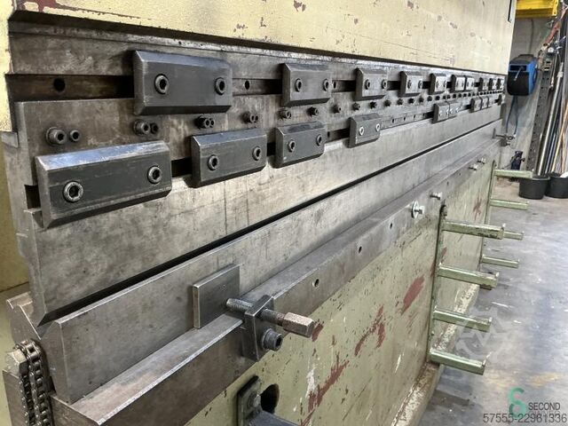 Press brakes  Safan SK 110-3100 1979 Safan SK 110-3100