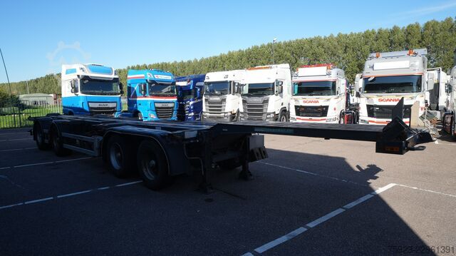 Container transportation D-tec 4 axle breaker container chassis