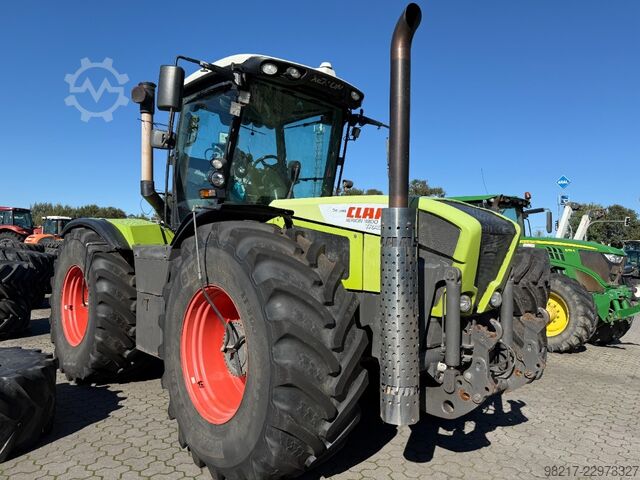 CLAAS Xerion 3300 Trac VC CLAAS Xerion 3300 Trac VC