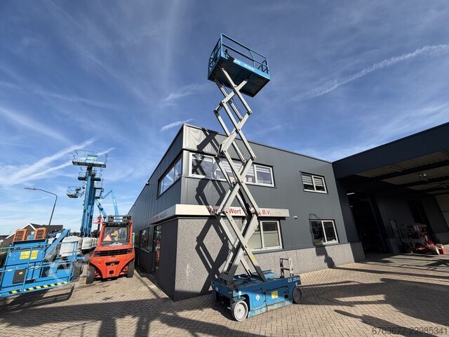 Genie GS-2646 Scherenarbeitsbühne / Arbeitsbühne / Scherenbühne 10 m Arbeitshöhe Elektrisch Baujahr  GENIE GS - 2646  SchaarHoogwerker / Arbeitsbuhne / Scicc