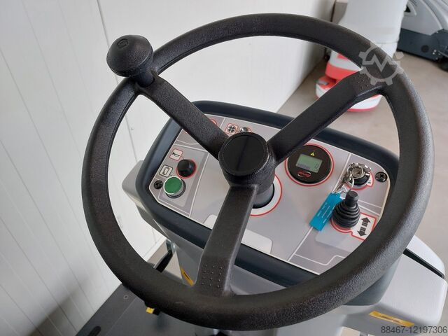 Kehrmaschine Meijer VR1300