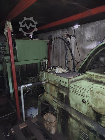 Hydraulic press for rubber and EVA foams MAPELLI T 1000