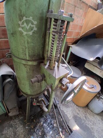 Hydraulic press for rubber and EVA foams MAPELLI T 1000