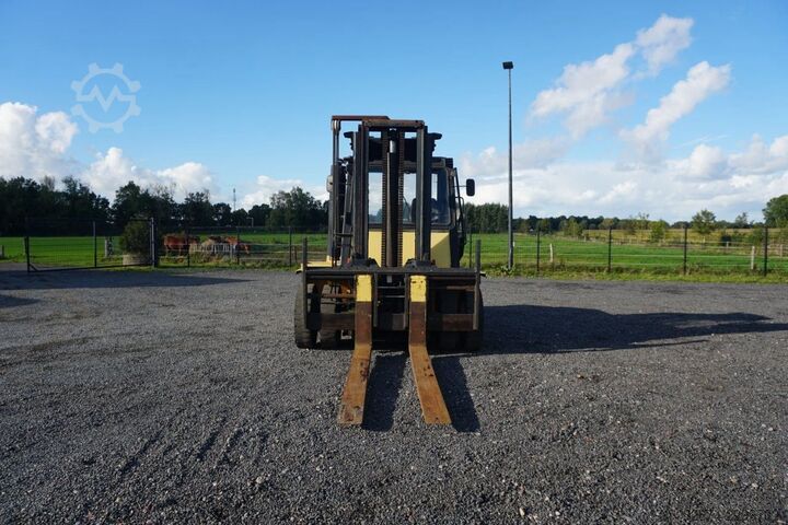 Off-road forklift Caterpillar VH6 200 Forklift