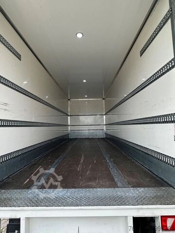 Pacton CLOSED TRAILER WITH TAIL LIFT Pacton PACTON GESLOTEN AANHANGER MET LAADKLEP
