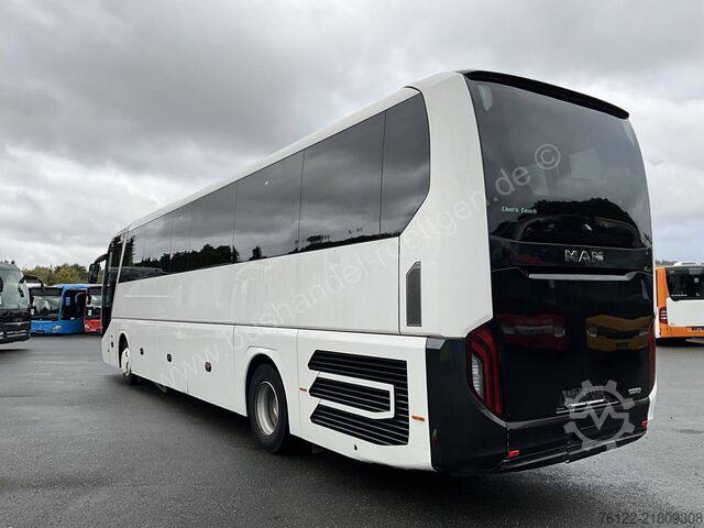 Touring car MAN R 10 Lion´s Coach