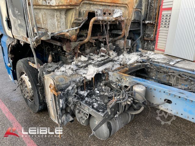 Standard tractor unit MAN TGX 18.400 FLS*Intarder