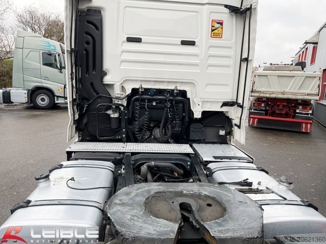 Standard tractor unit MAN TGX 18.510 BLS*XLX*2xTank*Standkl*453TKM*DTCO4.1