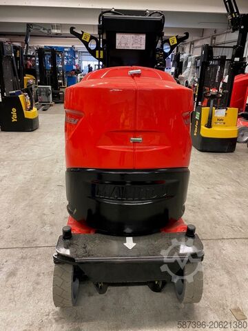 Vertical / Personnel Lifts Manitou 100VJR
