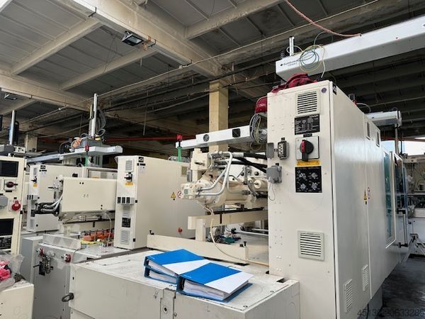Injection molding machine KraussMaffei KM 200-750 CX