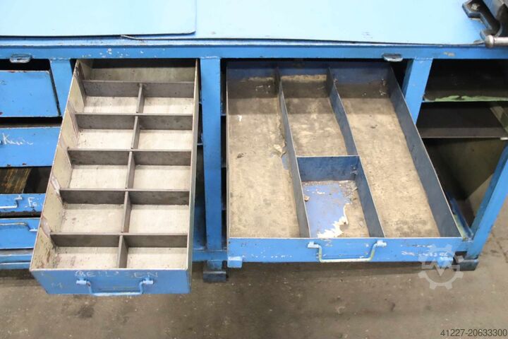 Workbench with vise unbekannt 2875/1090/H1160 mm