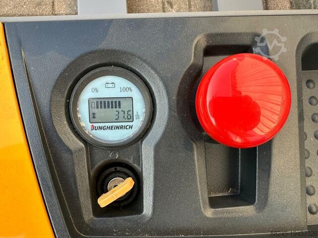 VS-22083 Electric Block Pallet Handler Jungheinrich EJE M13 JUNGHEINRICH EJE M13