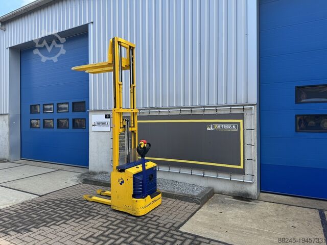 VS-21780 Electric compact stacker Stocklin 2800mm Freelift STOCKLIN EDS1000