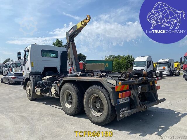 Container transportation Renault Kerax 370