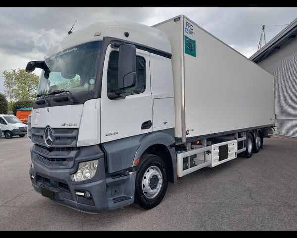 Refrigerated truck MERCEDES-BENZ Actros 4 25 6x2 - actros 2542 L cab. .2,3 Euro VI(E5)