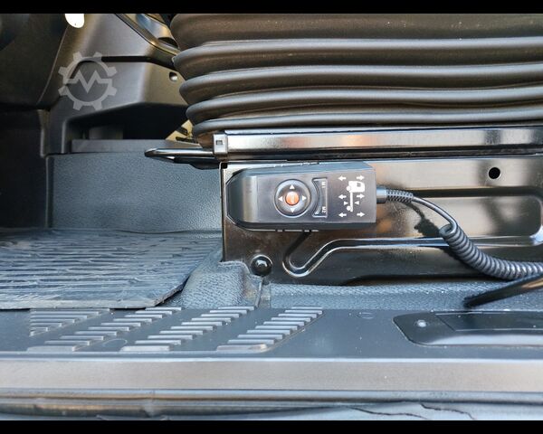 Refrigerated truck MERCEDES-BENZ Actros 4 25 6x2 - actros 2542 L cab. .2,3 Euro VI(E5)