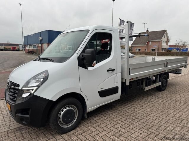 Pritschenwagen mit Kran Opel Movano