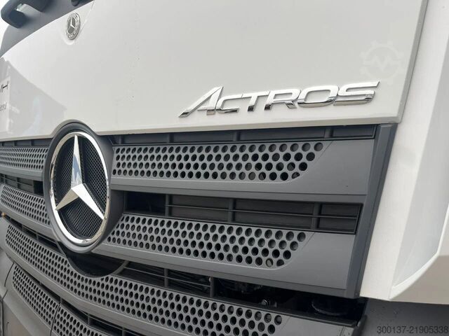 Mercedes-Benz Actros 2045 S 4x2 Tractor Head Mercedes-Benz Actros 2045 S 4x2 Tractor Head