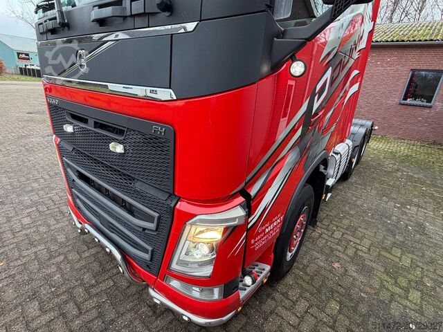Standard-SZM Volvo FH 540 / 6X4 / Retarder / Lift-Axle / 2 Tanks