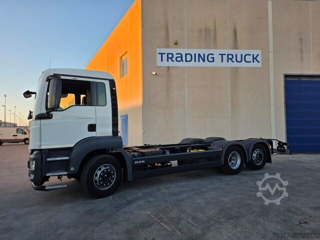 Truck chassis MAN TGS 26.360
