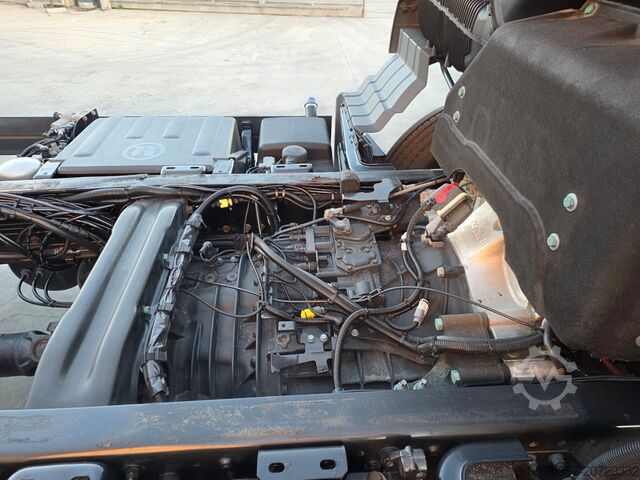 Truck chassis MAN TGS 26.360