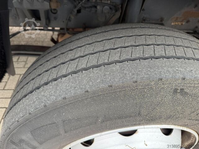 Kühl-/Tiefkühltransport DAF CF65-300 Thermo-King (- 25 C ) 'D Hollandia Tai...