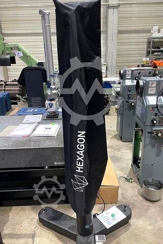 Portable measuring arm HEXAGON RA8 V1