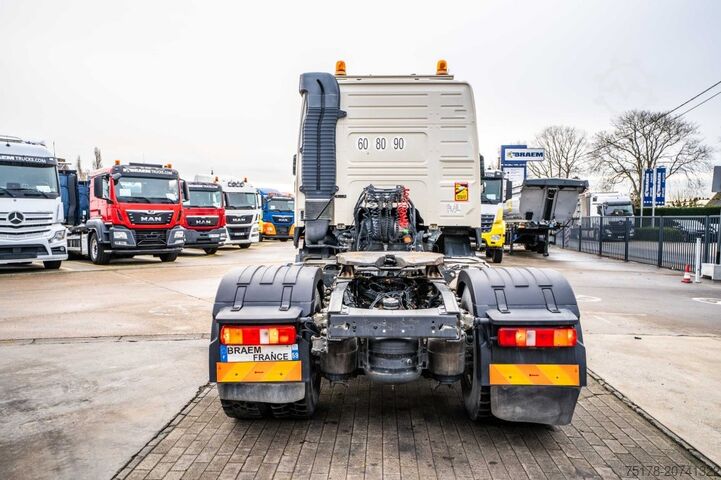 Standard tractor VOLVO FMX 460 GLOB + HYDR