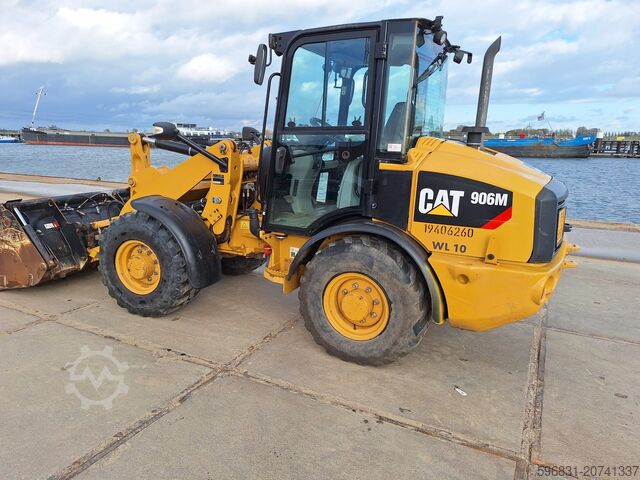 Wheel loader Caterpillar 906M
