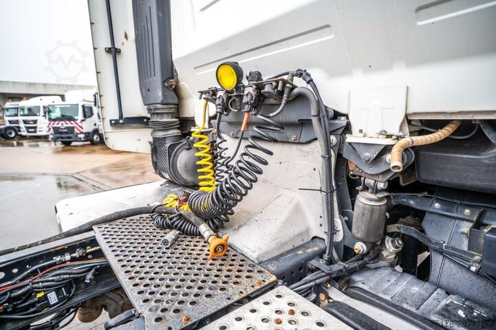 Standard-SZM IVECO STRALIS 460 + KIPHYDR.