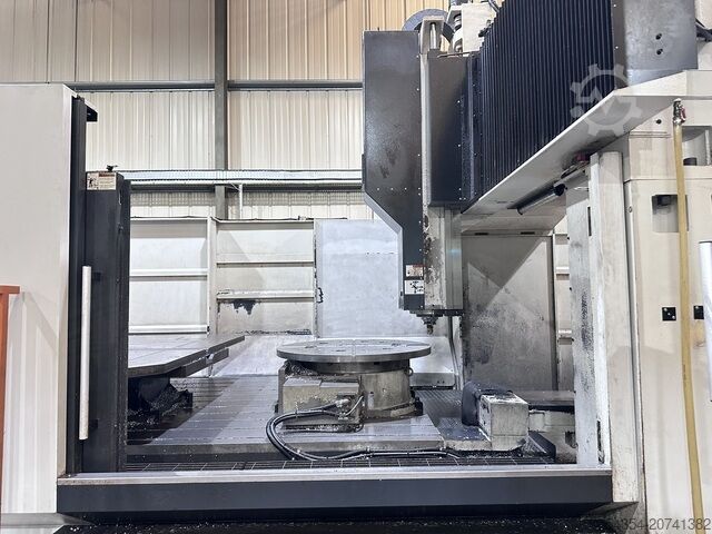 Doppelständiges Bearbeitungszentrum Dahlih DCM 4225