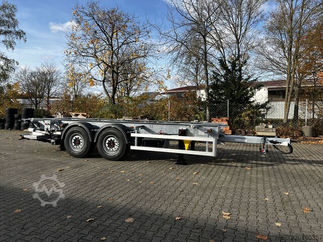 Anhänger-Wechselfahrgestell Möslein BDF Tandem- BDF- Wechselanhänger mit Ladebordwand