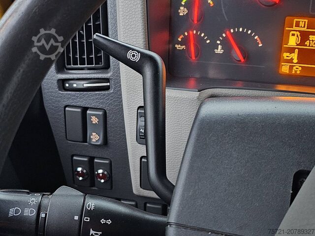 Autotransporter VOLVO FL 210.12