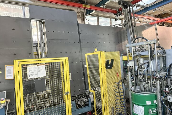 Lisec sealing robot Lisec VFL-1D/25 + APK-4/25