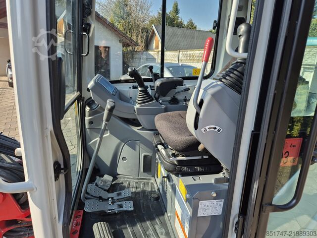 Mini excavator Takeu TB 225