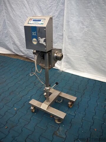 Tubular metal detector Loma IQ²