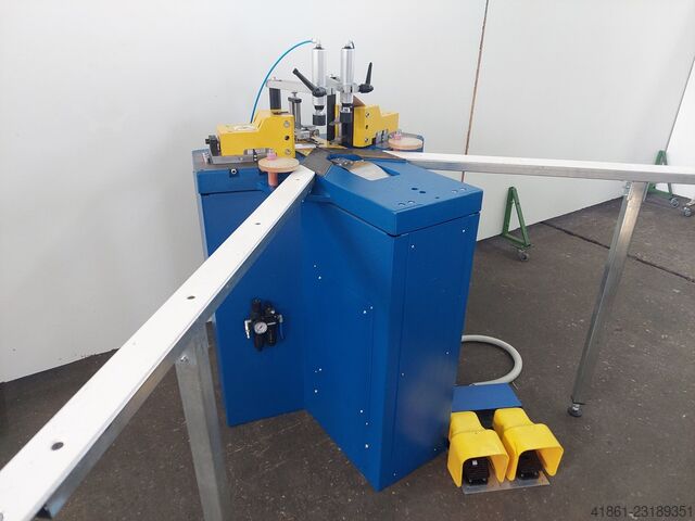 Corner crimping machine SCHÜCO EVM-S