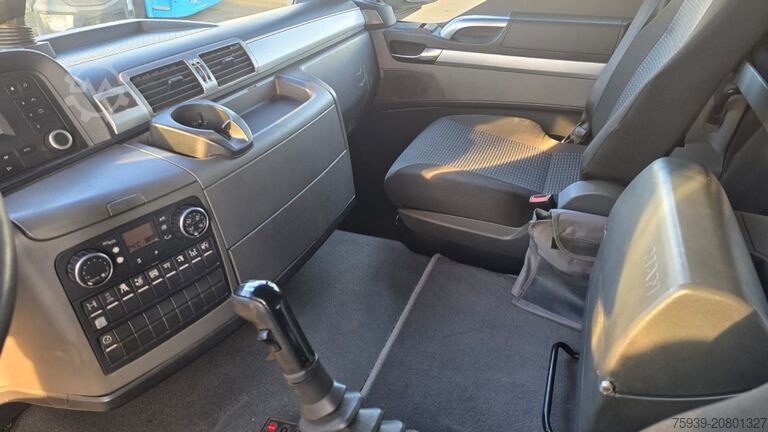 Tanker truck MAN TGS 26.400 (6x2)  ISOLIERT