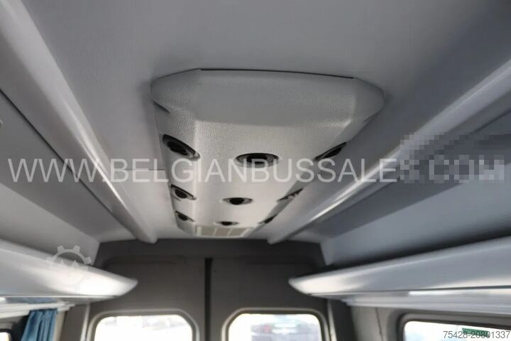 Kleinbus Mercedes-Benz Sprinter