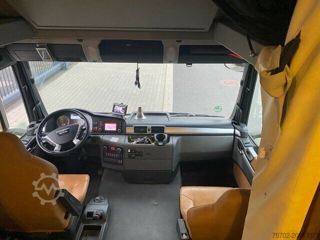 Viehtransporter LKW MAN TGS 26480 5 Pferde und Wohnung