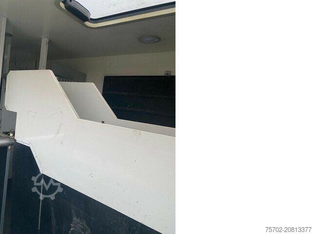 Viehtransporter LKW MAN TGS 26480 5 Pferde und Wohnung