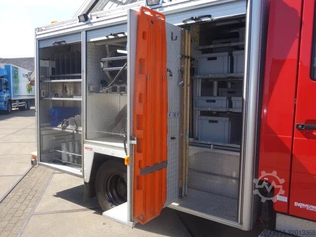 Fire engine MAN LE 220C GODIVA POMP 2000 LITER TANK,MANUAL GEARBOX